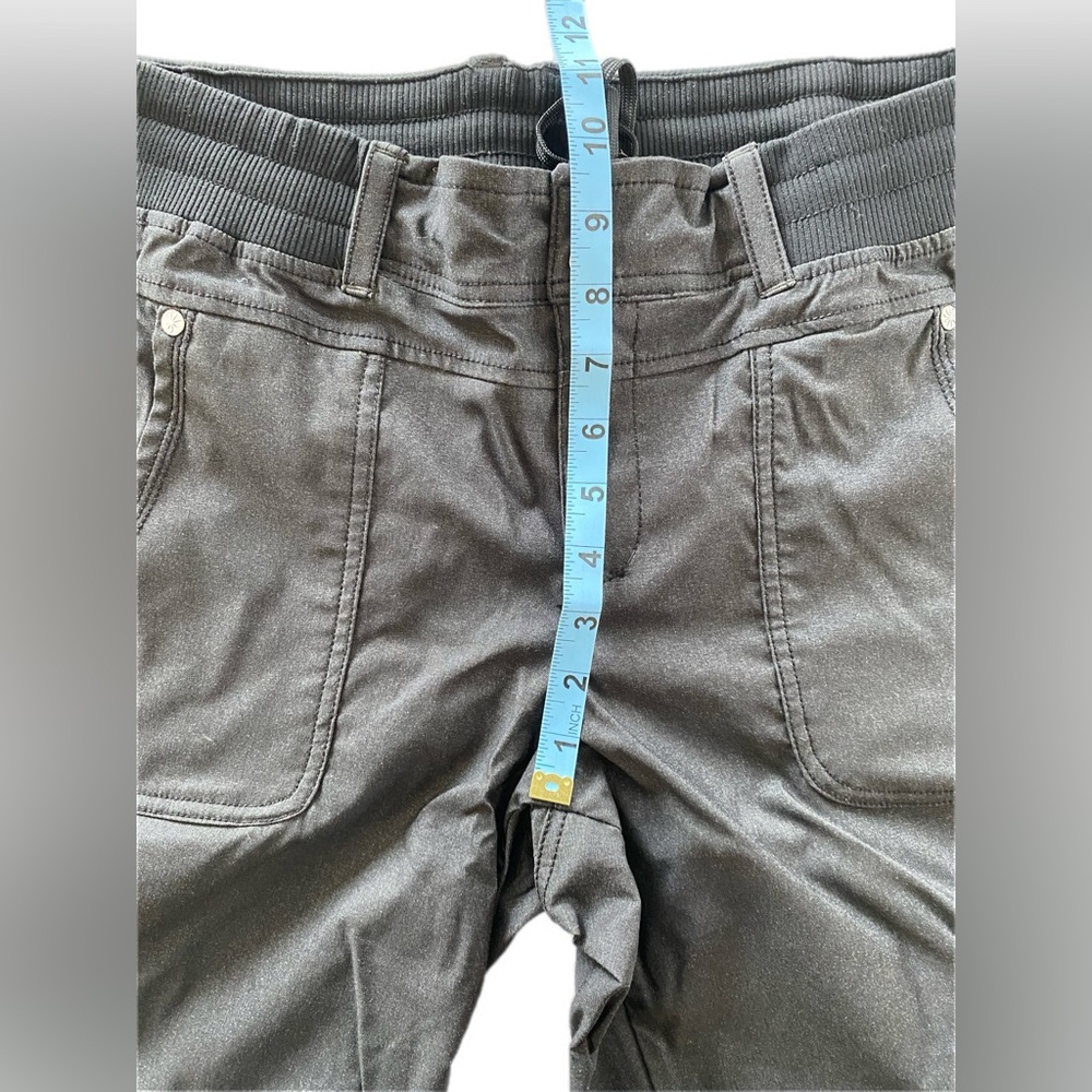 Athleta women’s cargo style pants  size 12 EUC - Picture 9 of 13